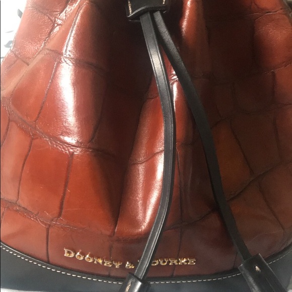Dooney & Bourke - Picture 2 of 3
